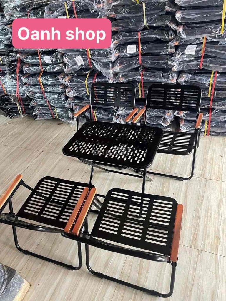 Bàn ghế cà phê gấp gọn. Mua bán Bàn ghế tại Quận Liên Chiểu Đà Nẵng được đăng bởi Oanh hình 1