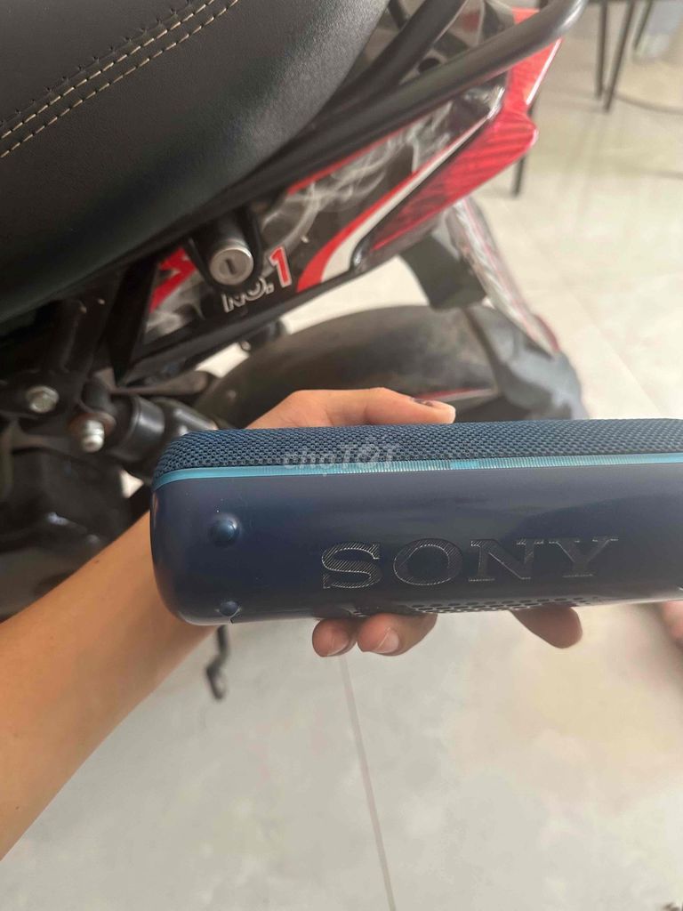 Loa Bluetooth Sony XB22 Xanh chống nước. Mua bán Tivi, Âm thanh tại Thành phố Nha Trang Khánh Hòa được đăng bởi tú văn  hình 1