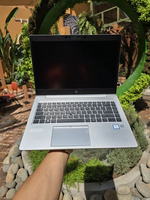 Laptop HP Elitebook 840 G5 - i5 / 16GB / 512GB SSD