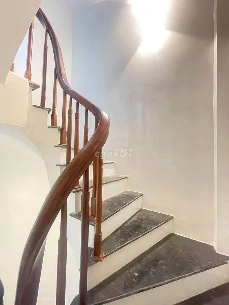Cho thuê nhà nguyên căn Bùi Xương Trạch, Thanh Xuân, Hà Nội