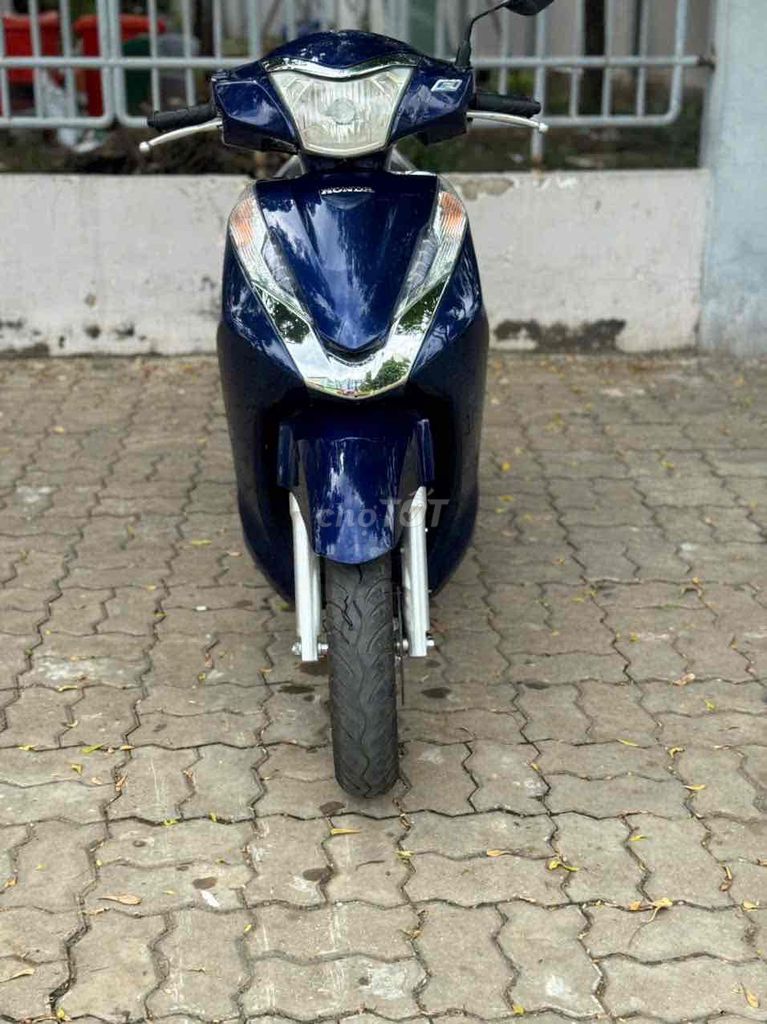 Lead 125(2013)bst chính chủ,trả trước 9tr nhận xe. Mua bán Xe máy tại Quận 7 Tp Hồ Chí Minh được đăng bởi Trung Anh hình 4