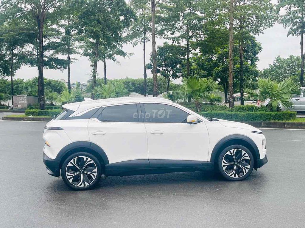 VinFast VF 6 Plus 2024 Trắng 5 vạn km. Mua bán Ô tô tại Quận Hoàng Mai Hà Nội được đăng bởi Dương Xuân Trường hình 7