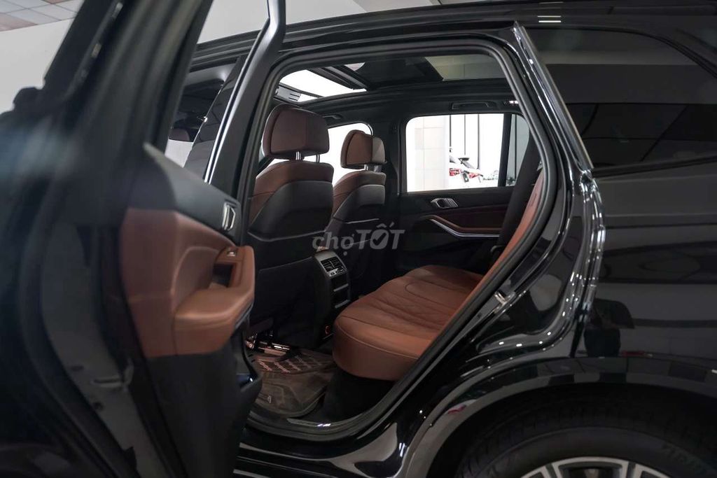 BMW X5 2023 xdrive40i M Sport LCI 12.000km Đen. Mua bán Ô tô tại Quận 7 Tp Hồ Chí Minh được đăng bởi Hoàn Lee Xe Lướt hình 18