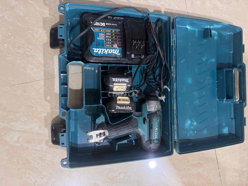 Bộ khoan vít Makita 12V. Mua bán Đồ chuyên dụng, Giống nuôi trồng tại Quận Thanh Khê Đà Nẵng được đăng bởi Nguyễn hữu quý hình 1