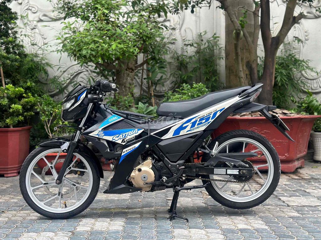 XE SUZUKI SATRIA 150FI 2017 BSTP. Mua bán Xe máy tại Quận 10 Tp Hồ Chí Minh được đăng bởi Xe cũ đẹp giá rẻ hình 3