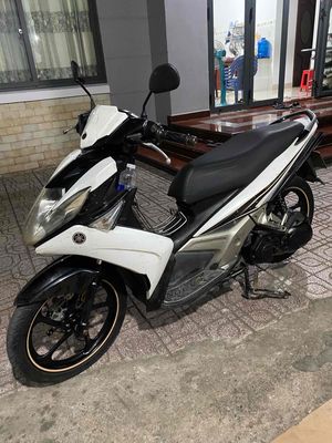 Yamaha Novo 5 FI Trắng đen