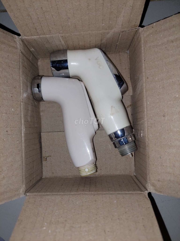 Vòi xịt vệ sinh Linar Trắng. Mua bán Thiết bị vệ sinh, nhà tắm tại Thành phố Thủ Đức Tp Hồ Chí Minh được đăng bởi người quận 2 hình 1