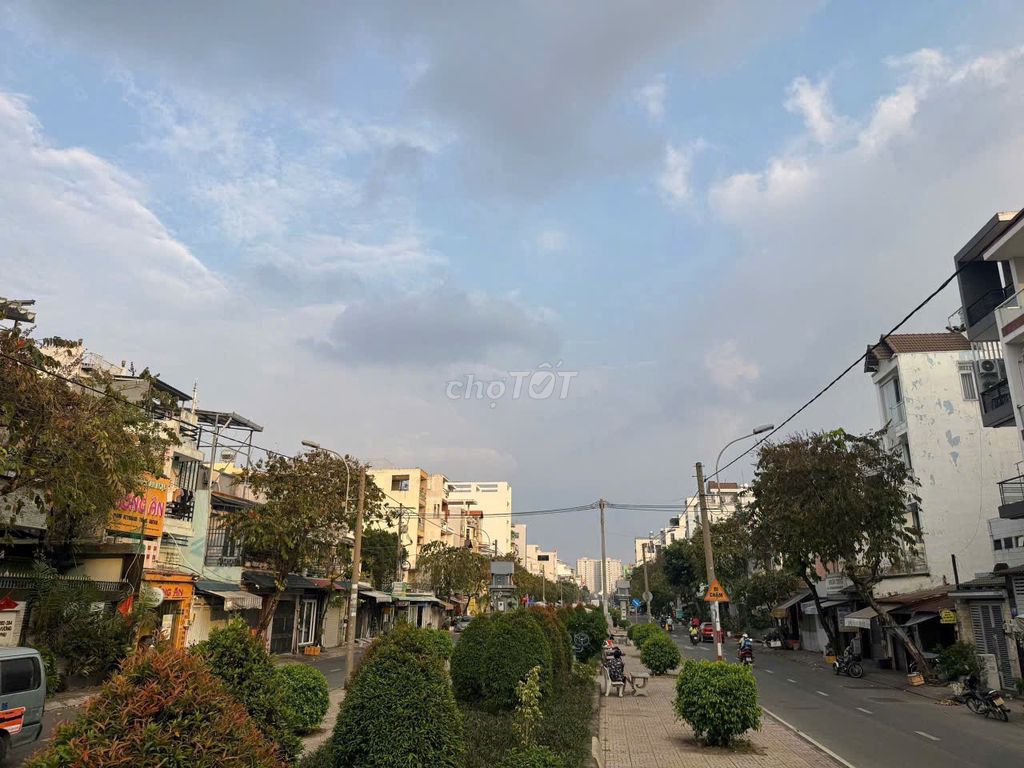Mặt tiền Hiền Vương 4x16m, 2 lầu, 6,7 Tỷ