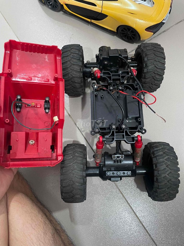 Xác xe địa hình