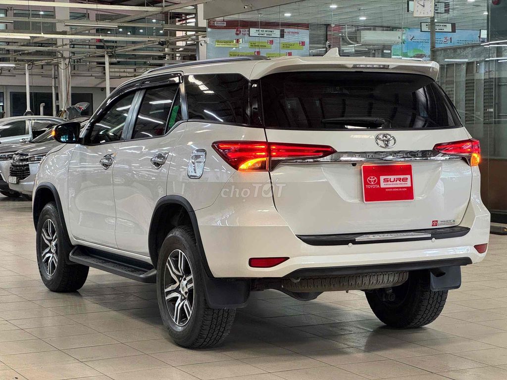 Toyota Fortuner máy dầu màu trắng số tự động 2020. Mua bán Ô tô tại Thành phố Thủ Đức Tp Hồ Chí Minh được đăng bởi Đại lý chính hãng xe qua sử dụng Toyota Sài Gòn hình 1