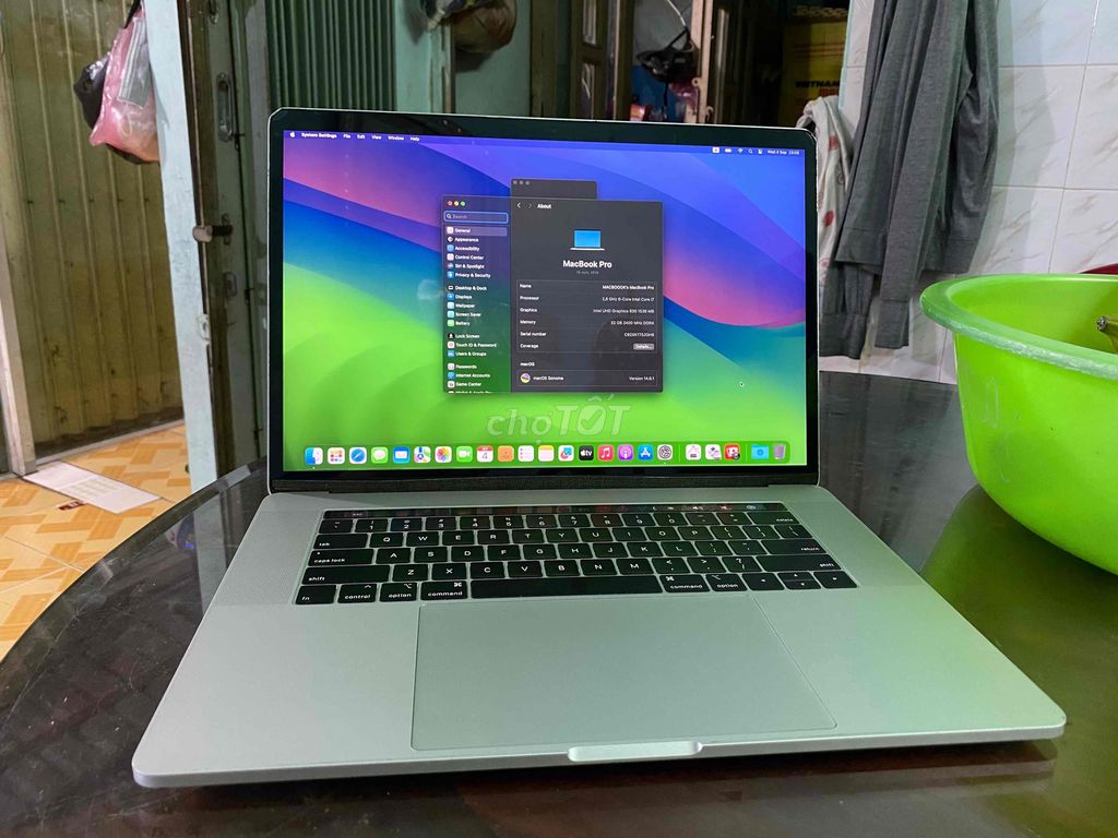 Macbook Pro 2018 15inch i7 ram 32Gb ssd 512gb bh3t