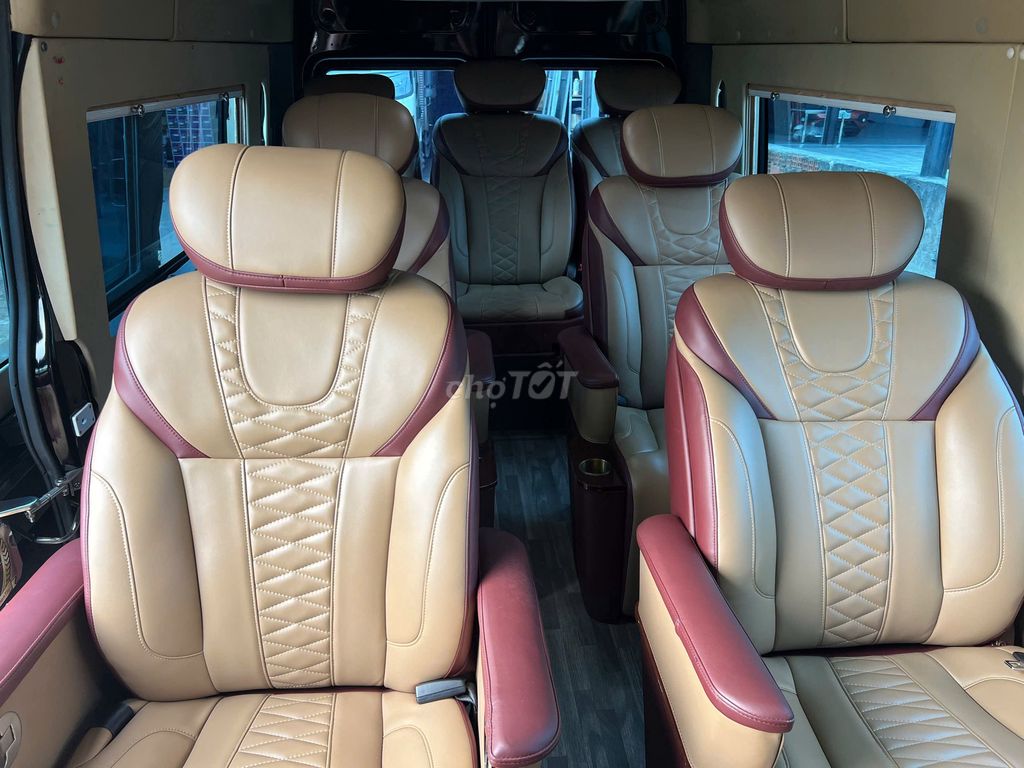 Transit 2022 Limousine 9 chổ đi ít mới 6v9. Mua bán Phương tiện khác tại Thành phố Thủ Dầu Một Bình Dương được đăng bởi Thái Phạm hình 11