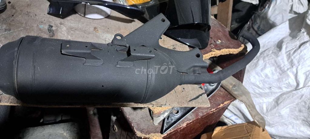 Phụ tùng xe Yamaha Luvias Đỏ Đen. Mua bán Phụ tùng xe tại Quận Bình Tân Tp Hồ Chí Minh được đăng bởi  Võ Vinh hình 9
