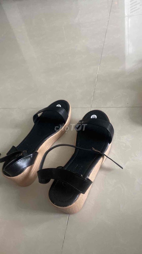 sale giầy sandan nữ size 38