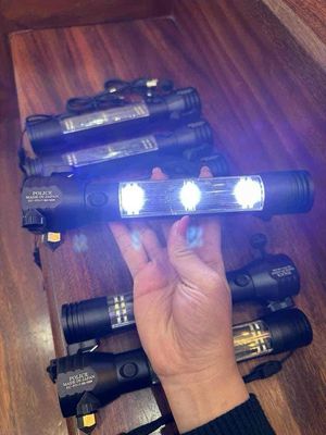 đèn pin police Nhật cao cấp