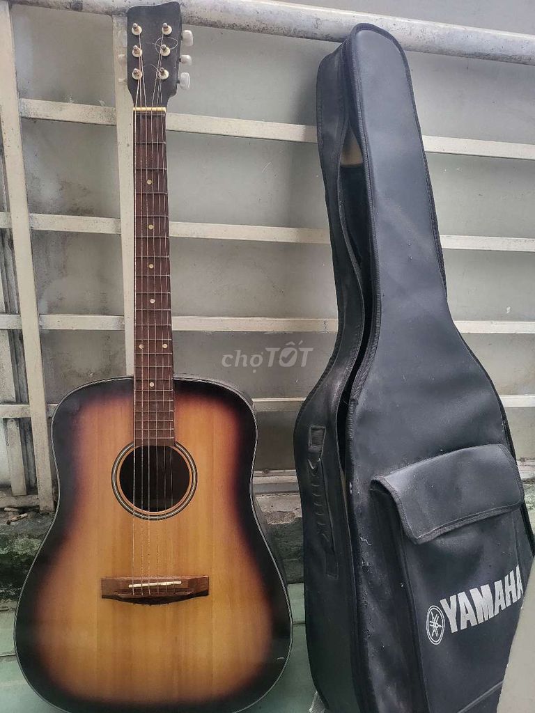 Đàn guitar acoustic Yamaha Gỗ Nâu vàng. Mua bán Nhạc cụ tại Huyện Hóc Môn Tp Hồ Chí Minh được đăng bởi Nguyễn Tùng Quân hình 1
