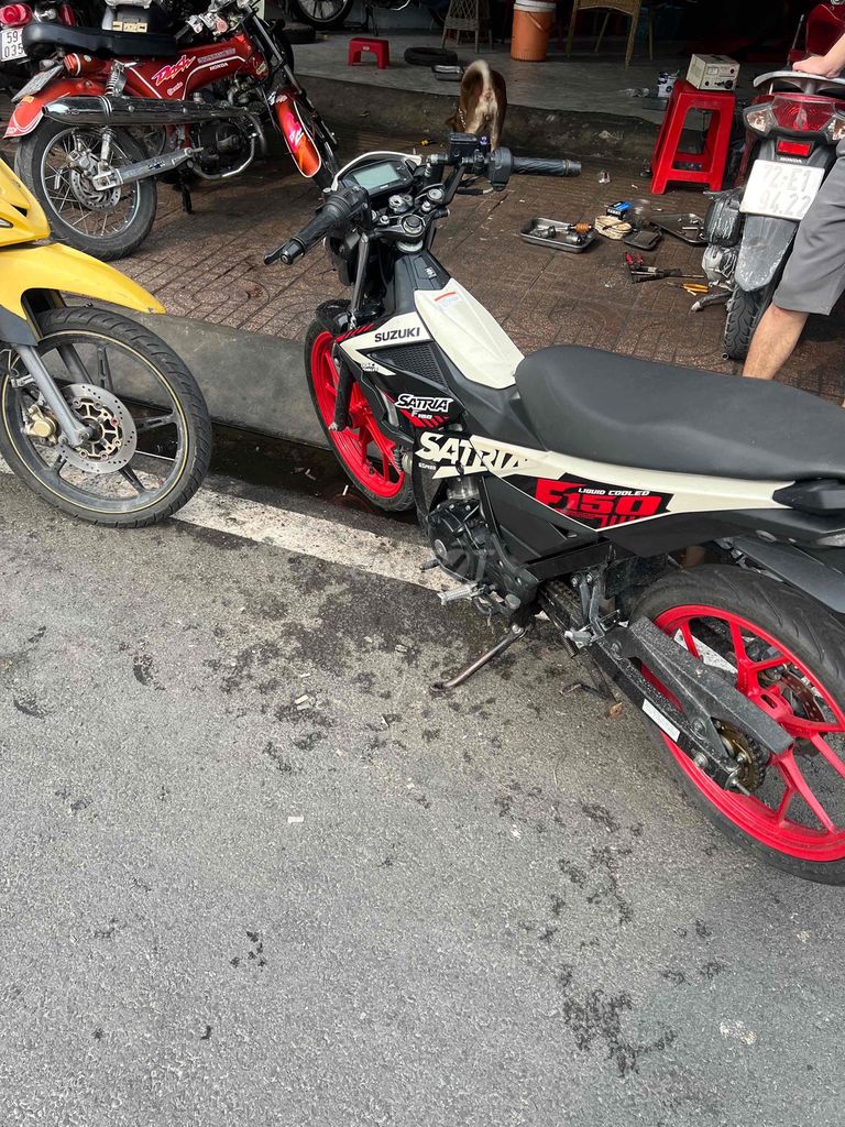 thằng  em về quê cần bán chiếc xe 21 đồ có th. Mua bán Xe máy tại Quận Bình Tân Tp Hồ Chí Minh được đăng bởi Lâm Vân hình 2