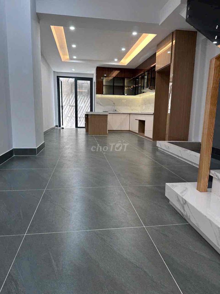 cho thuê nhà đẹp 4x20m , khu Tên Lửa