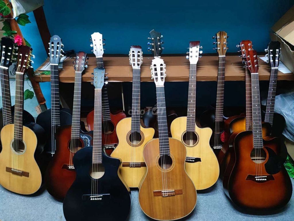 Thanh lý lô đàn guitar giá rẻ từ 350k