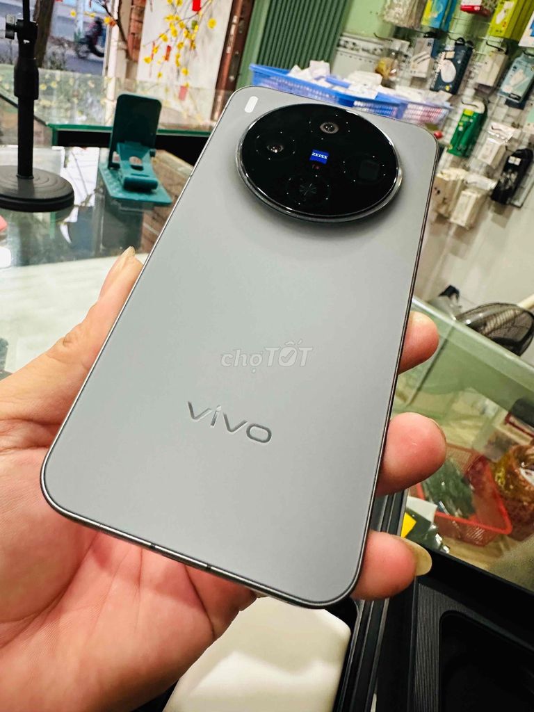 Vivo X300 Xám Đã sử dụng. Mua bán Điện thoại tại Huyện Mang Thít Vĩnh Long được đăng bởi Nhí cái nhum hình 1