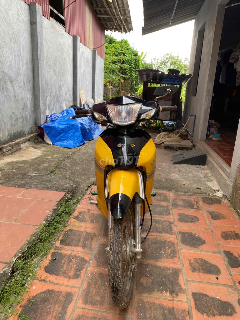 Cần bán wave a 2011 máy zin phù hợp sv chở hàng. Mua bán Xe máy tại Huyện Khoái Châu Hưng Yên được đăng bởi Đạt Lê hình 3