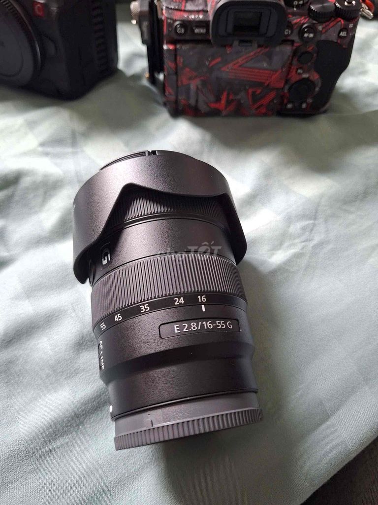 Ống kính Sony E 2.8/16-55 G Đen Mới 99%. Mua bán Máy ảnh, Máy quay tại Quận 10 Tp Hồ Chí Minh được đăng bởi Đinh Mai Ngọc hình 1