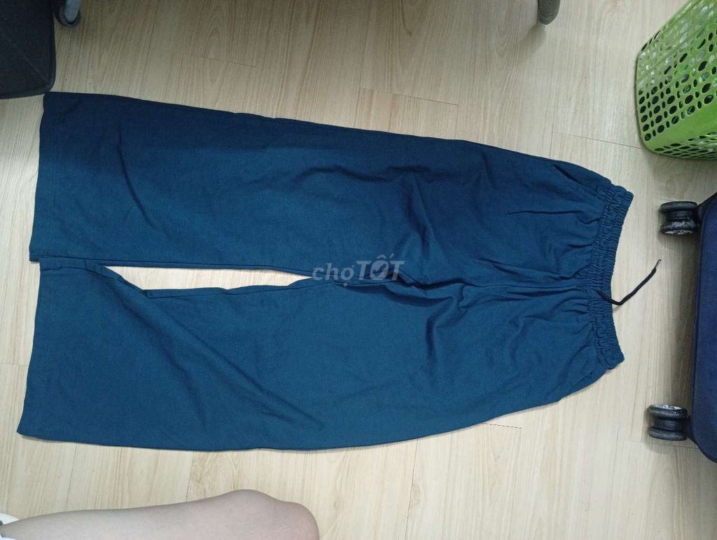 Quần ống suông nữ Xanh đã dùng. Mua bán Quần áo tại Thành phố Thủ Đức Tp Hồ Chí Minh được đăng bởi Trinh  hình 1