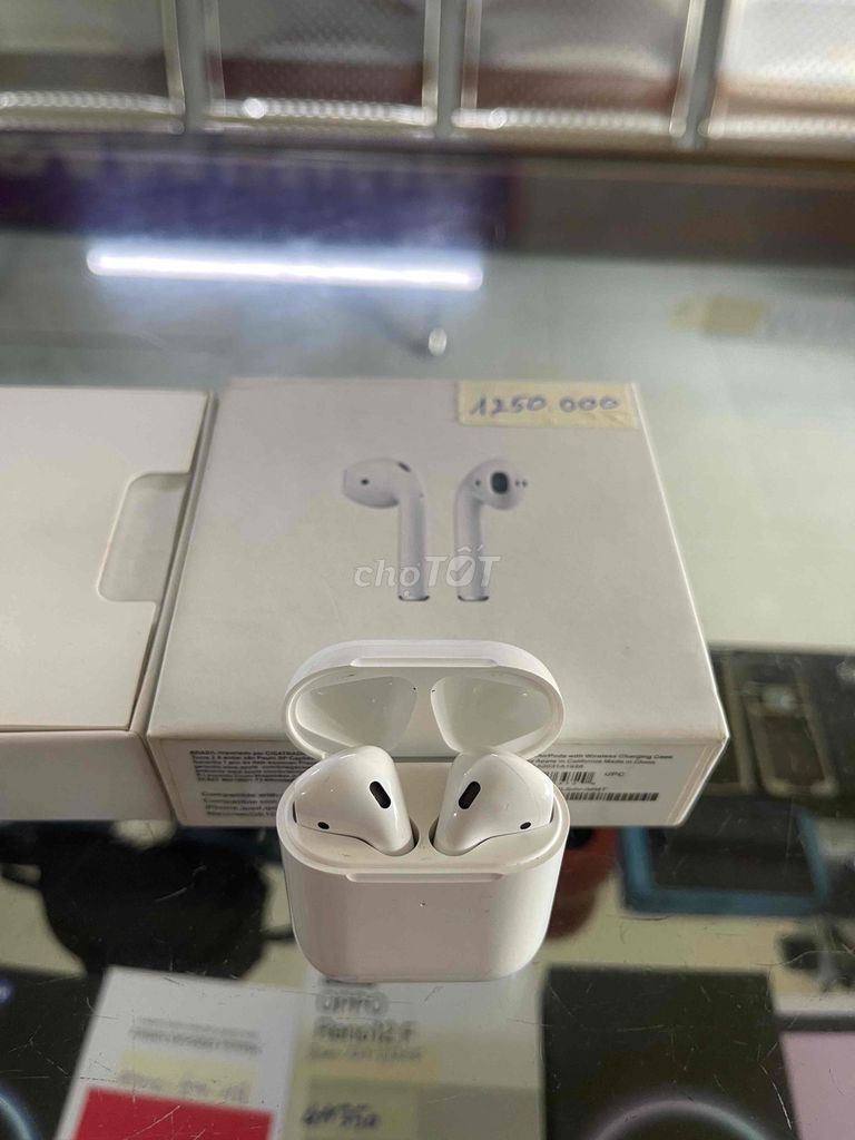 Tai nghe Apple airpods 2 fullbox. Mua bán Tivi, Âm thanh tại Quận Ninh Kiều Cần Thơ được đăng bởi Cầm Đồ Anh Quý hình 1