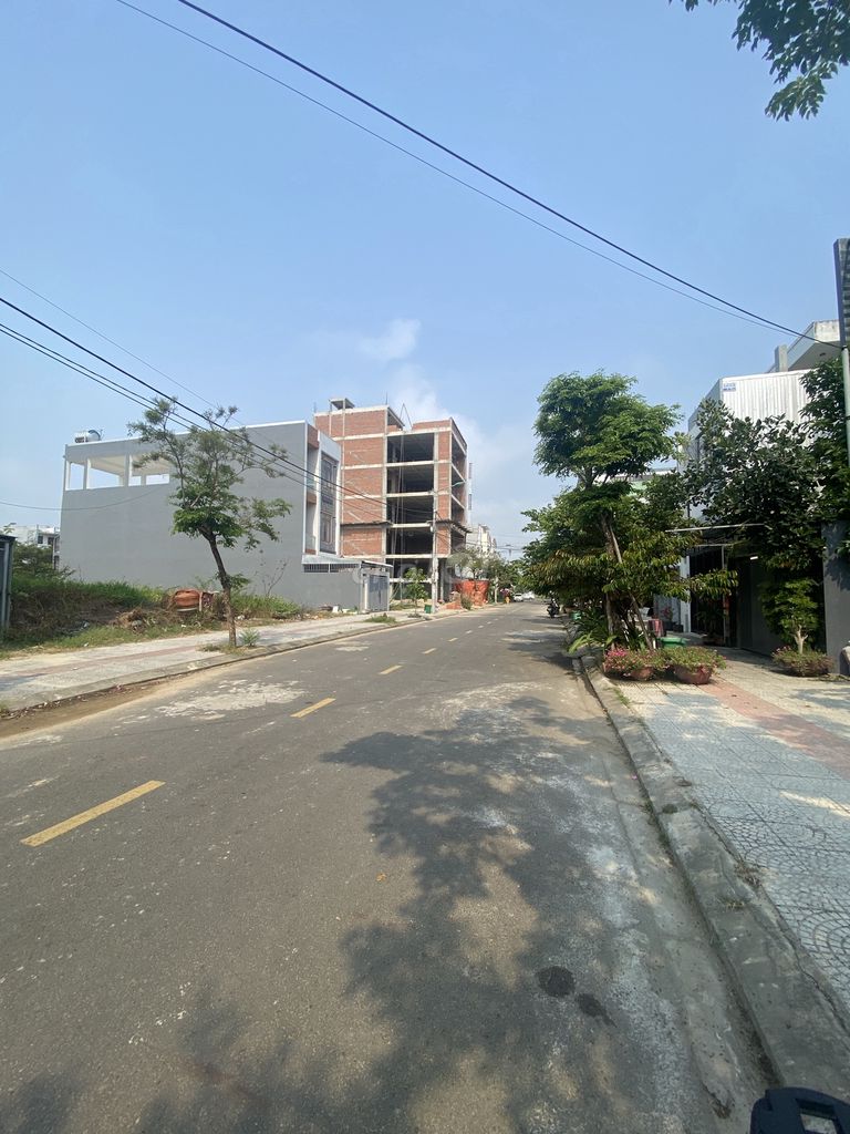 Bán cặp đất khu Nam Hoà Xuân đối lưng đường Minh Mạng, dt 300m2