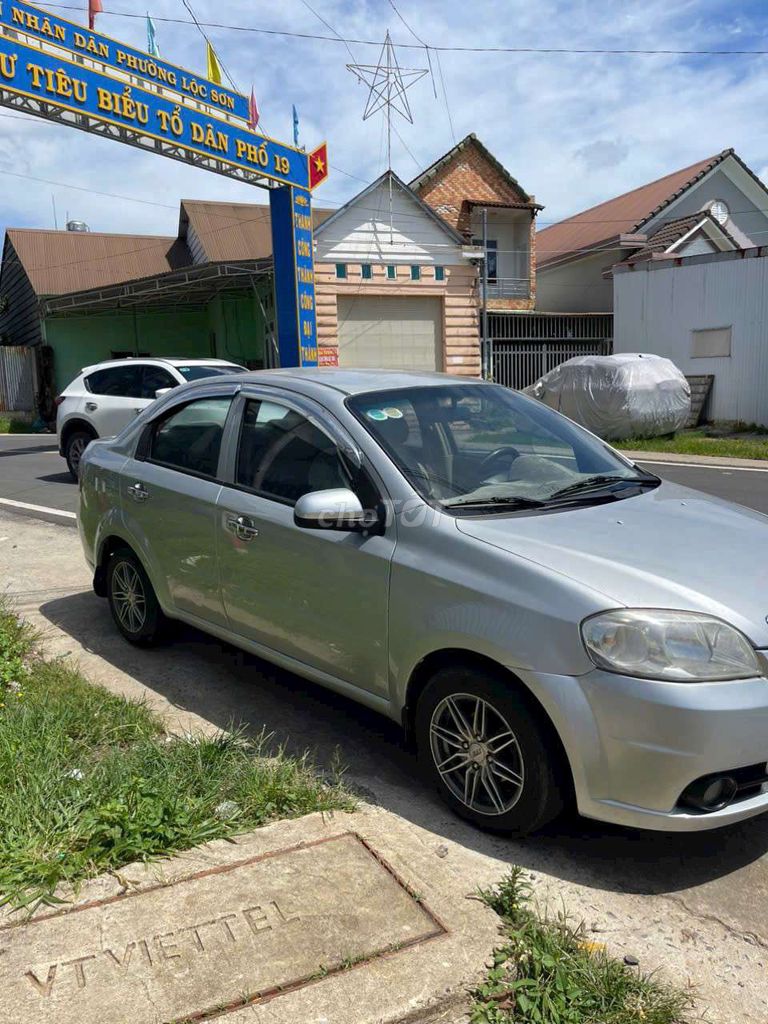 Chevrolet Aveo 2011 photo 3
