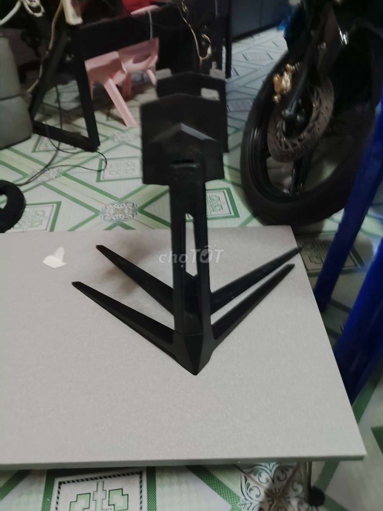 Chân đế màn hình 24-32 inch Đen. Mua bán Phụ kiện (Màn hình, Chuột...) tại Quận Bình Tân Tp Hồ Chí Minh được đăng bởi phat hình 1