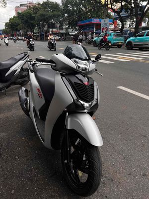 Sh mẫu cũ đèn led zin. Mua bán Xe máy tại Quận 1 Tp Hồ Chí Minh được đăng bởi minh hậu