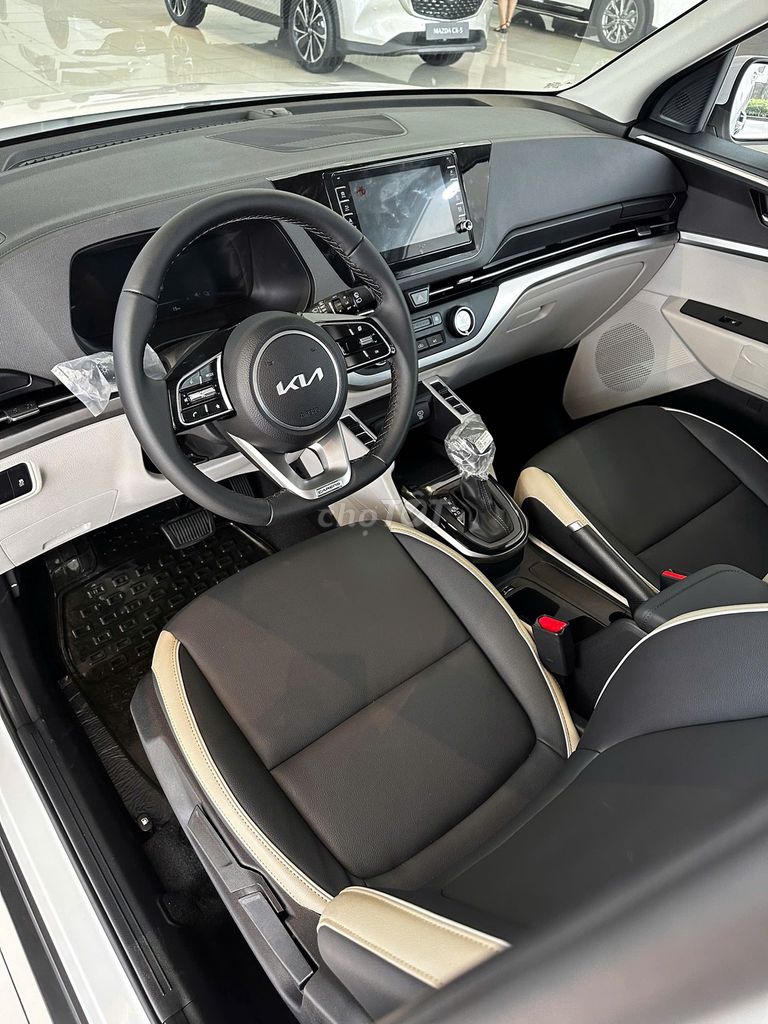 Kia Carens 2026 photo 4