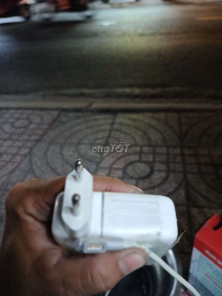 Sạc laptop Apple MagSafe 60W Trắng. Mua bán Phụ kiện (Màn hình, Chuột...) tại Quận Tân Bình Tp Hồ Chí Minh được đăng bởi Gia Bảo hình 1