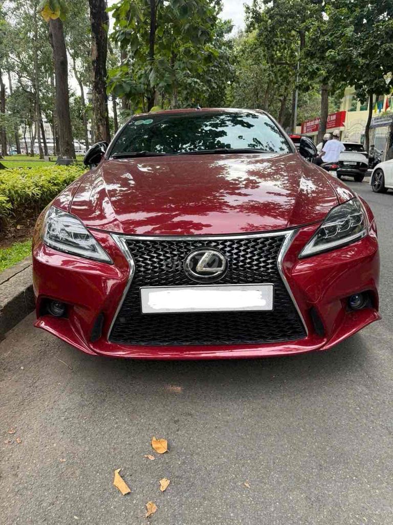 Lexus IS 250C 2010 - 70000 km. Mua bán Ô tô tại Thành phố Thủ Đức Tp Hồ Chí Minh được đăng bởi Thanh Vu hình 1
