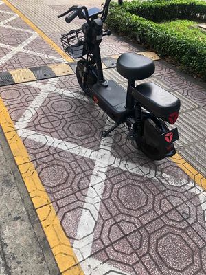 để chật nhà nên muốn bán chiếc xe này. Mua bán Xe điện tại Quận 4 Tp Hồ Chí Minh được đăng bởi Nguyễn Nghiêm Dũng