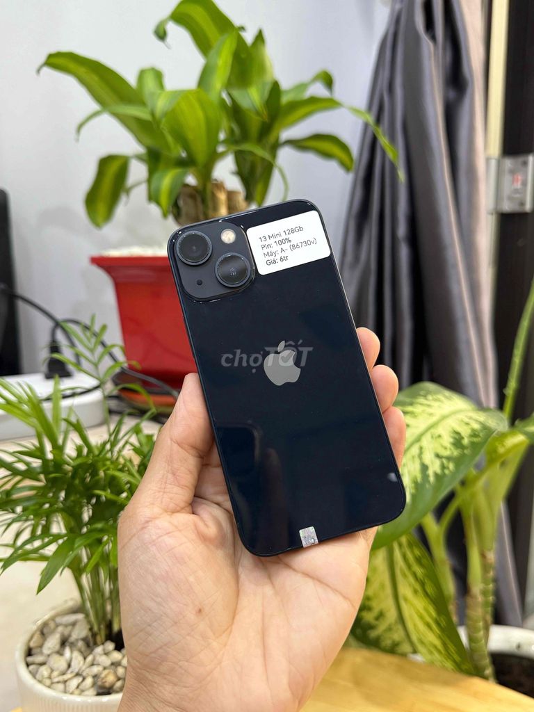 iPhone 13 Mini 128GB Quốc tế Đen P100 Zin Đẹp 99. Mua bán Điện thoại tại Huyện Hóc Môn Tp Hồ Chí Minh được đăng bởi Thu hình 1