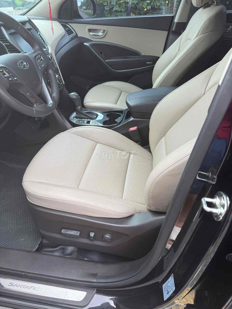 Hyundai Santa Fe 2018 2.4L 4WD - 63000 km. Mua bán Ô tô tại Quận 8 Tp Hồ Chí Minh được đăng bởi Thành Danh hình 10