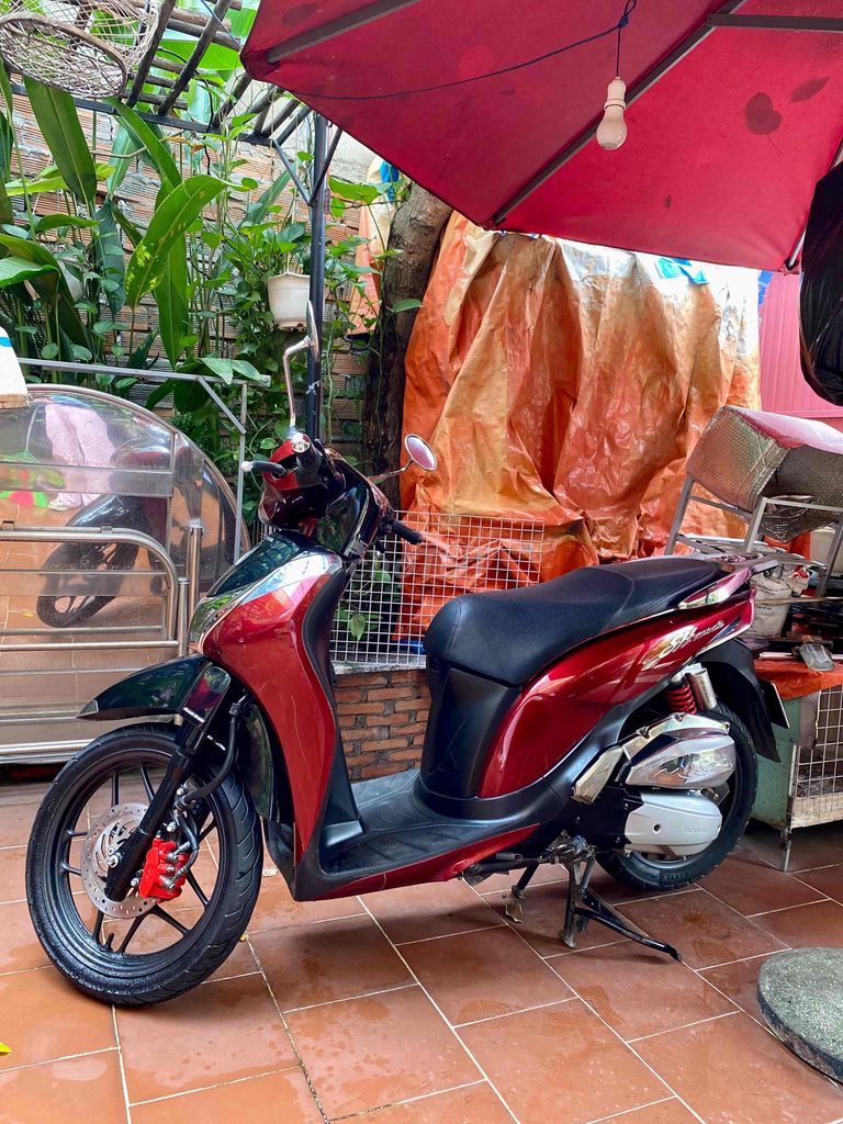 Nữ chạy được 30k km.Ngọt mướt keng xà beng.1 đời c. Mua bán Xe máy tại Quận Bình Tân Tp Hồ Chí Minh được đăng bởi Đào Bảo Khanh hình 3