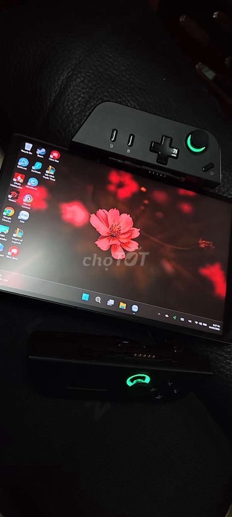 Máy chơi game Lenovo Legion Go . Mua bán Thiết bị chơi game tại Thành phố Buôn Ma Thuột Đắk Lắk được đăng bởi Phùng hình 1