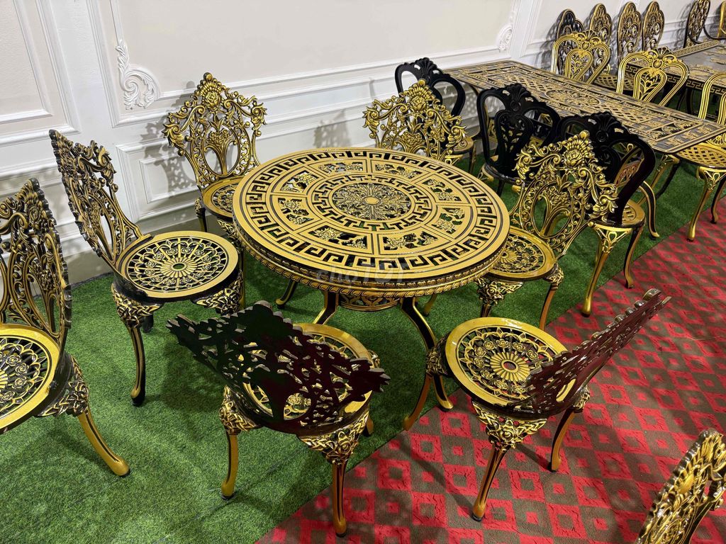 Bộ bàn ghế Hoa Hồng Tân Cổ Điển. Mua bán Bàn ghế tại Huyện Hải Hậu Nam Định được đăng bởi Nhôm Đúc Duy Quang hình 1