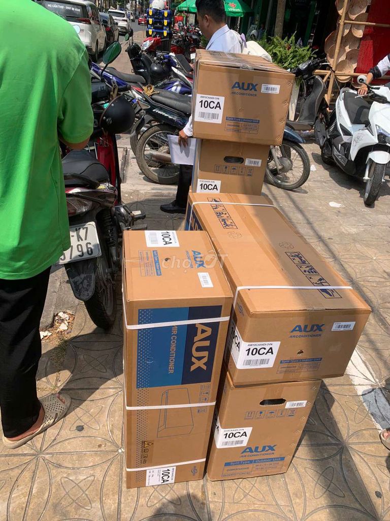 Máy lạnh AUX 1hp, 1.5hp, 2hp. Mua bán Máy lạnh, điều hoà tại Quận Ninh Kiều Cần Thơ được đăng bởi ĐIỆN LẠNH HOÀNG KHẢI hình 1