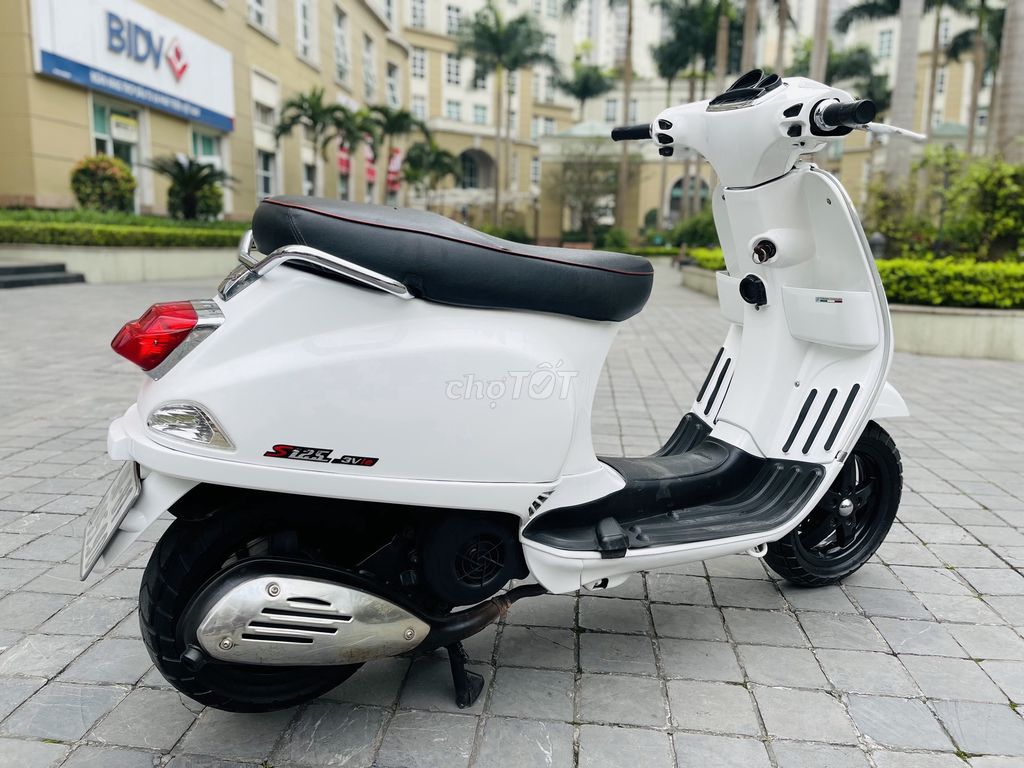 Piaggio VESPA S Đèn Vuông MÀU TRẮNG SỮA XE ĐẸP. Mua bán Xe máy tại Quận Bắc Từ Liêm Hà Nội được đăng bởi TUẤN MINH hình 4
