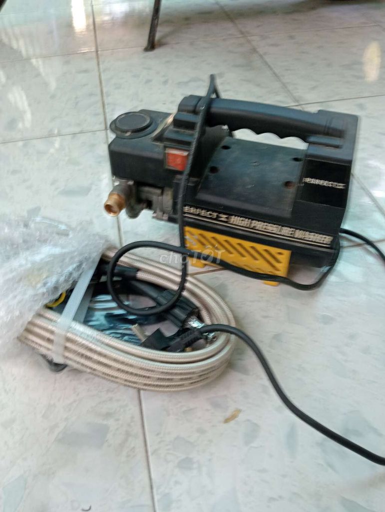 Máy rửa xe Perfect Đen, Vàng đã qua sử dụng. Mua bán Nội thất, đồ gia dụng khác tại Huyện Tam Bình Vĩnh Long được đăng bởi cuong hình 1