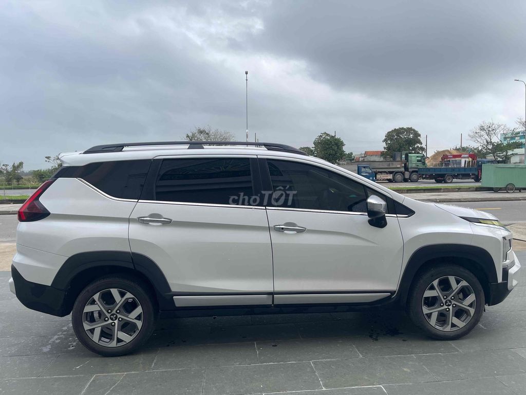 Mitsubishi Xpander Cross 2024 - 68000 km. Mua bán Ô tô tại Quận Hải Châu Đà Nẵng được đăng bởi Nguyễn Duy Hiếu hình 5