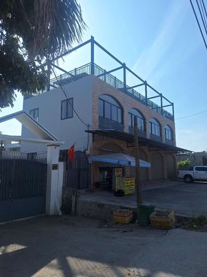 MTĐNB DTSD:200M² TRỆT LẦU ST 7P 7WC full thổ cư mới xây giấy phép HC. Mua bán văn phòng, mặt bằng kinh doanh tại Quận Bình Thạnh Tp Hồ Chí Minh được đăng bởi A Vũ 