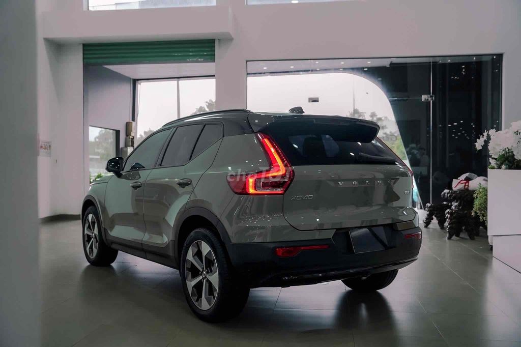 Volvo XC40 2024 - 1400 km Bank 90%. Mua bán Ô tô tại Quận 7 Tp Hồ Chí Minh được đăng bởi PHÁT ĐẠT LUXURY CAR hình 3