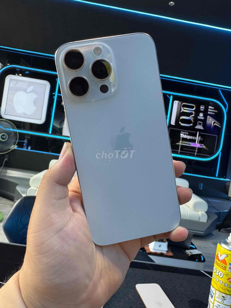 Apple iPhone 15 Pro Max 256GB Titan Trắng 85%. Mua bán Điện thoại tại Thành phố Buôn Ma Thuột Đắk Lắk được đăng bởi Hoàng Phong hình 1