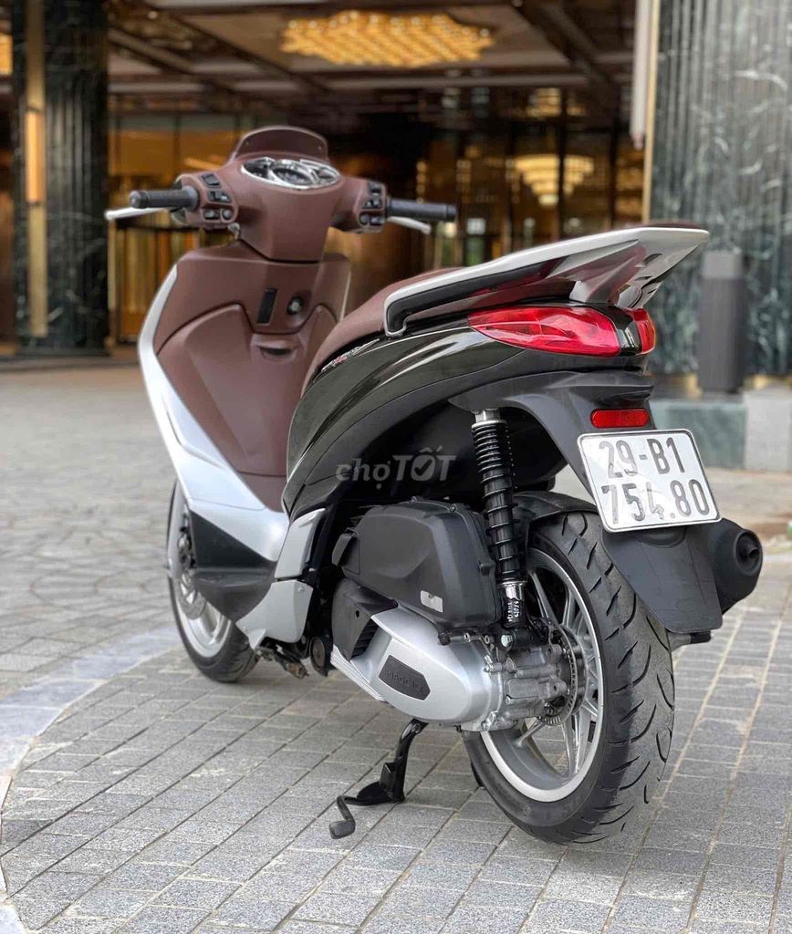 Piaggio Medley 125 ABS. Mua bán Xe máy tại Quận Cầu Giấy Hà Nội được đăng bởi Tuấn Việt Motor hình 3