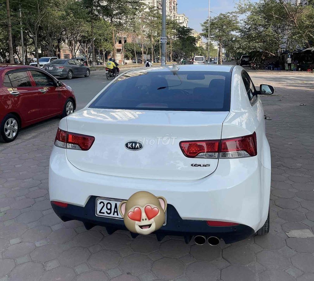 Xe Kia Koup thể thao số TĐ đi siêu ít rất mới